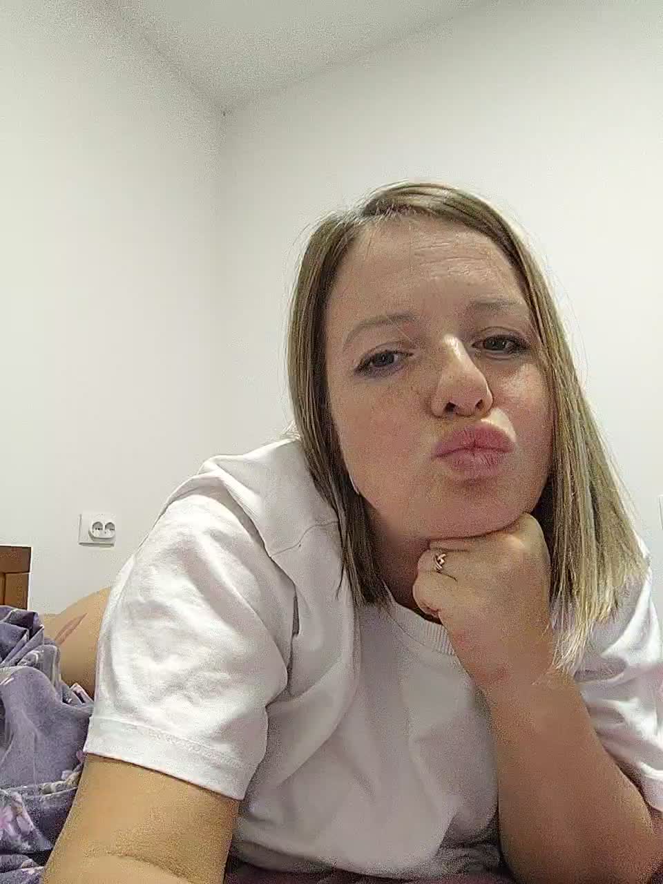 Natalii87 Adult Chat August 28, 2025