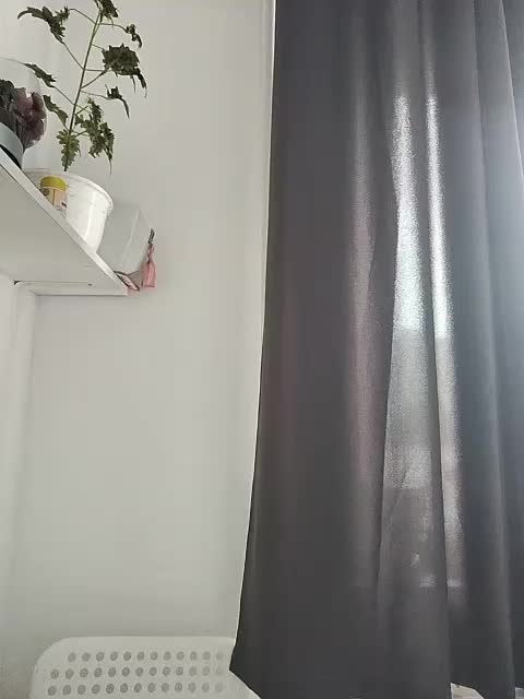 MonicaMilf Adult Chat August 28, 2025