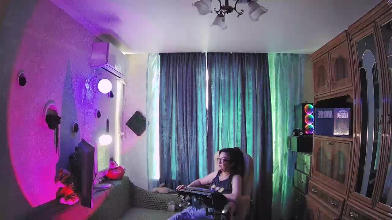 Infodar Adult Chat August 28, 2025