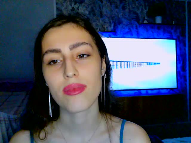 kiska-kira Adult Chat August 29, 2025