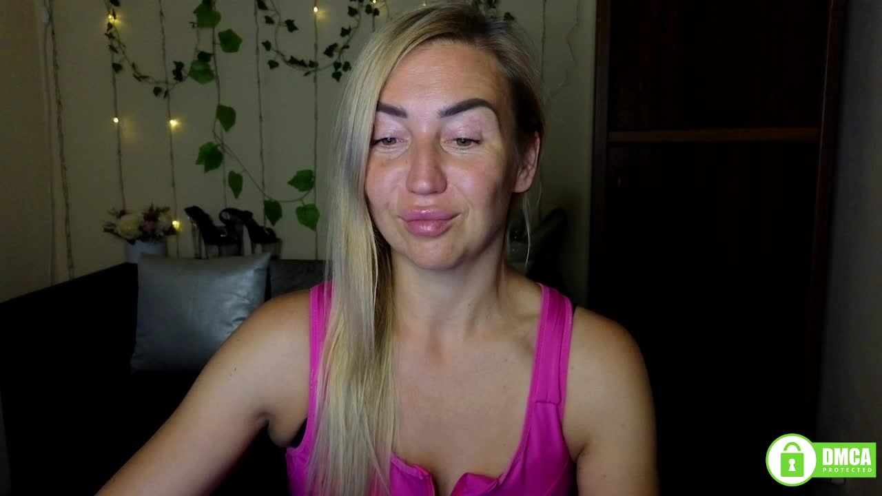 Jullyblondkiss Adult Chat August 29, 2025
