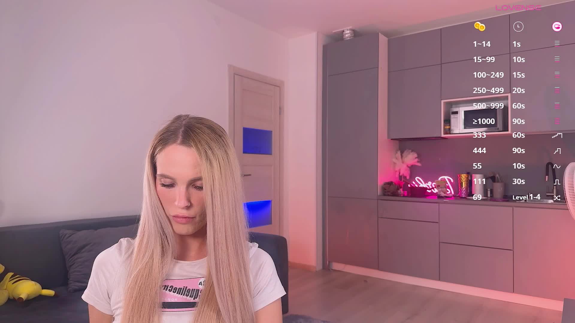 BlushMikki Adult Chat August 28, 2025