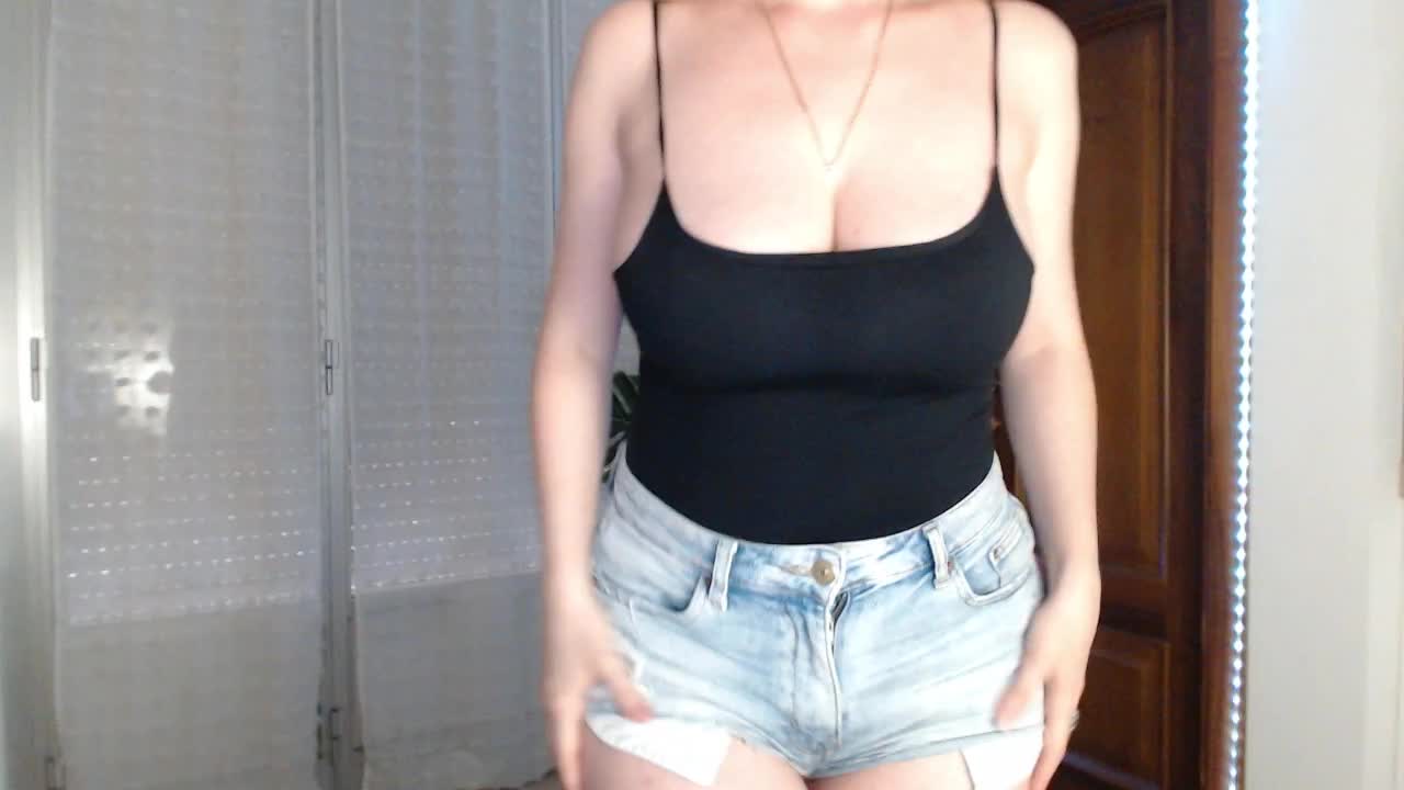 Alina-Lovely Adult Chat August 29, 2025