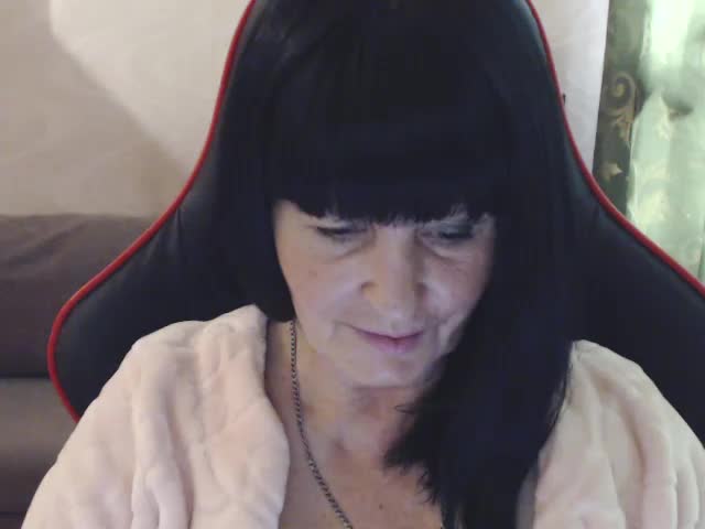 KatarinaGloss Adult Chat August 28, 2025