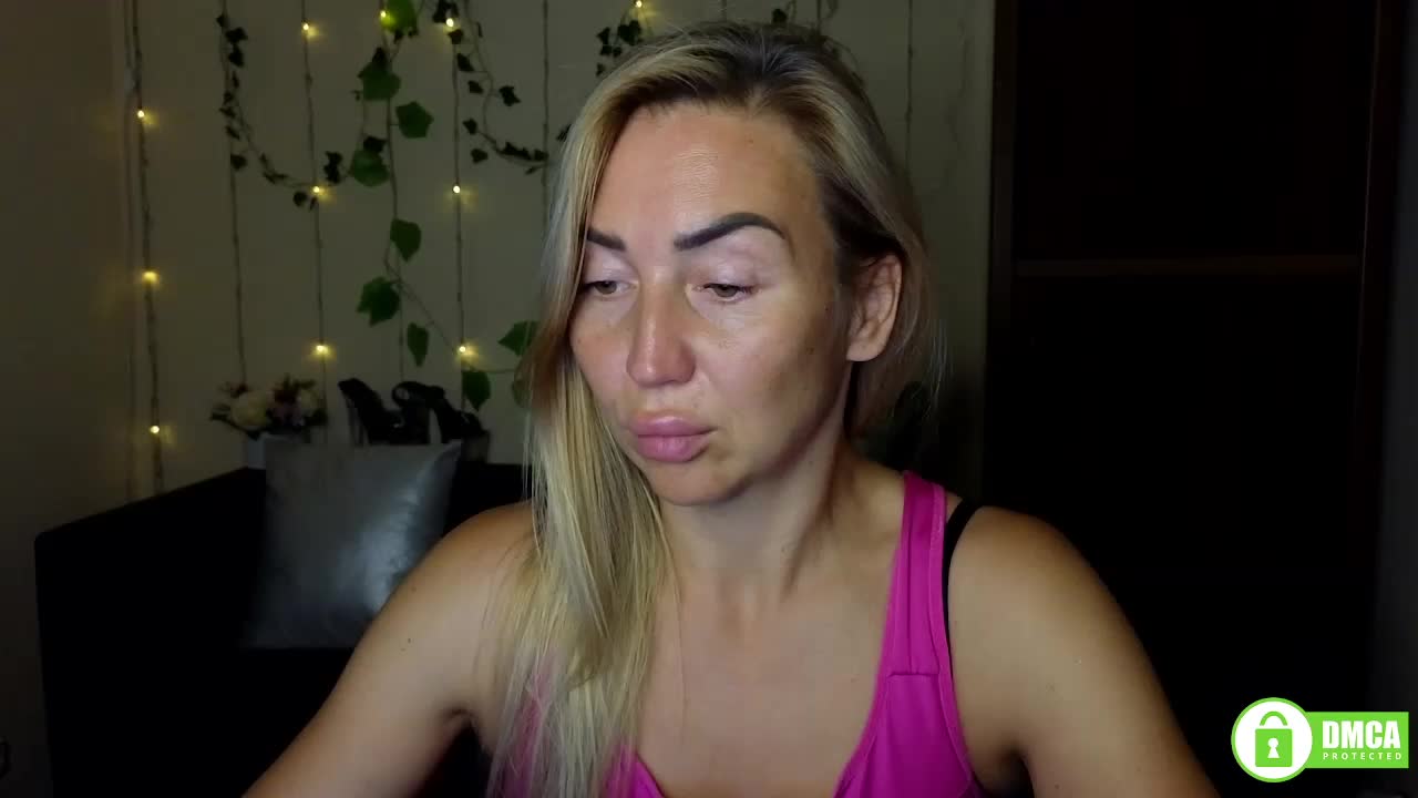Jullyblondkiss Adult Chat August 29, 2025