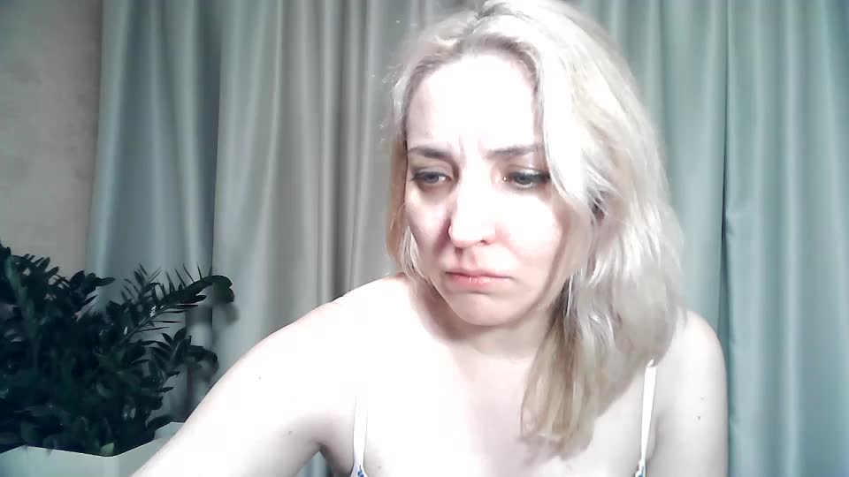 mariska-kiska Adult Chat August 29, 2025