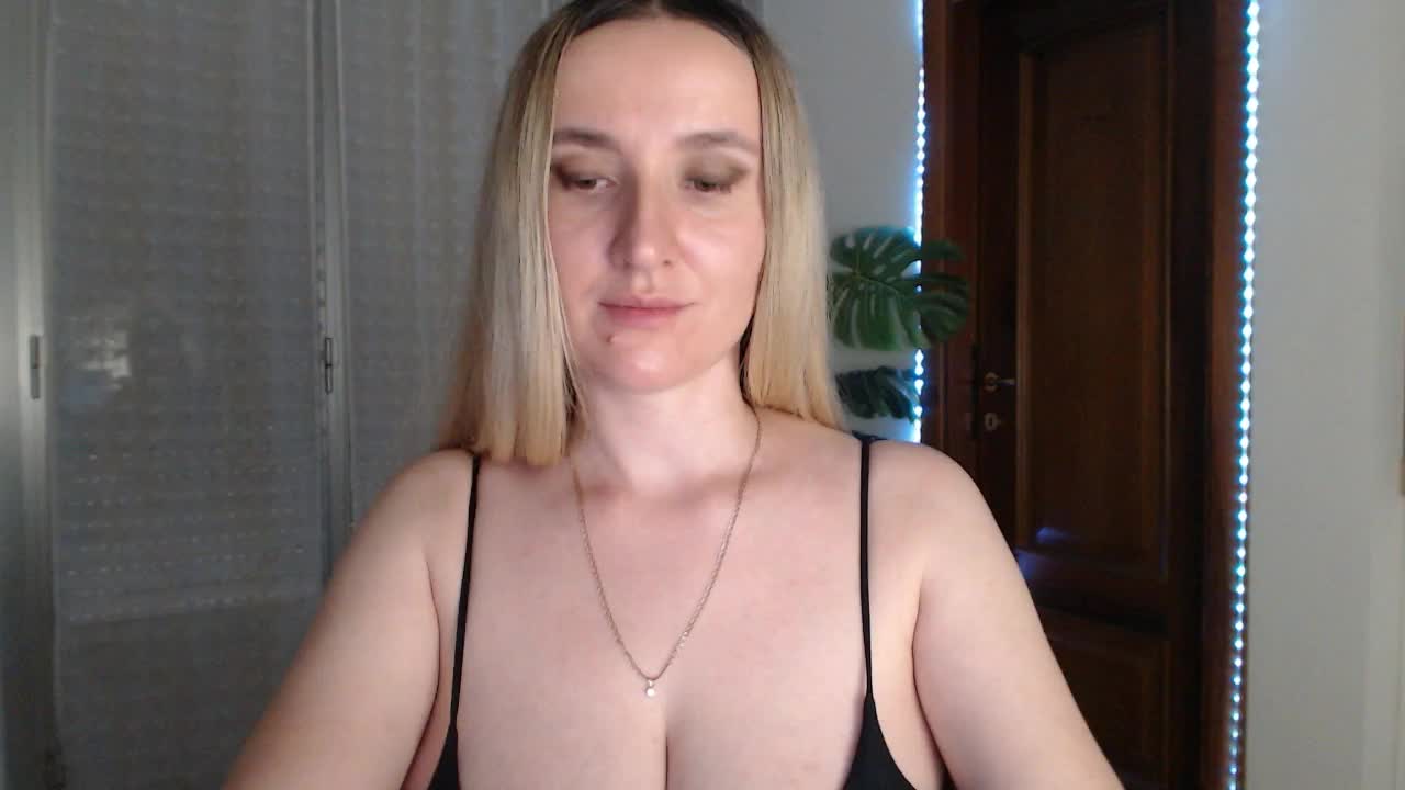 Alina-Lovely Adult Chat August 28, 2025