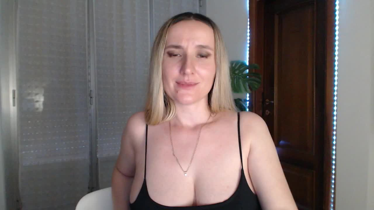 Alina-Lovely Adult Chat August 29, 2025