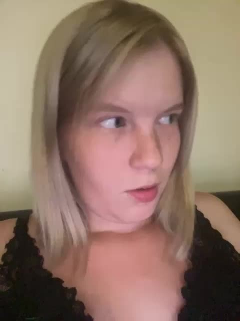 Amelia2004 Adult Chat August 29, 2025