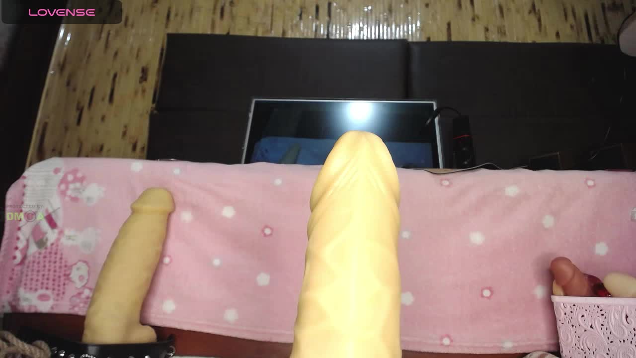 Meghan-M Adult Chat August 29, 2025