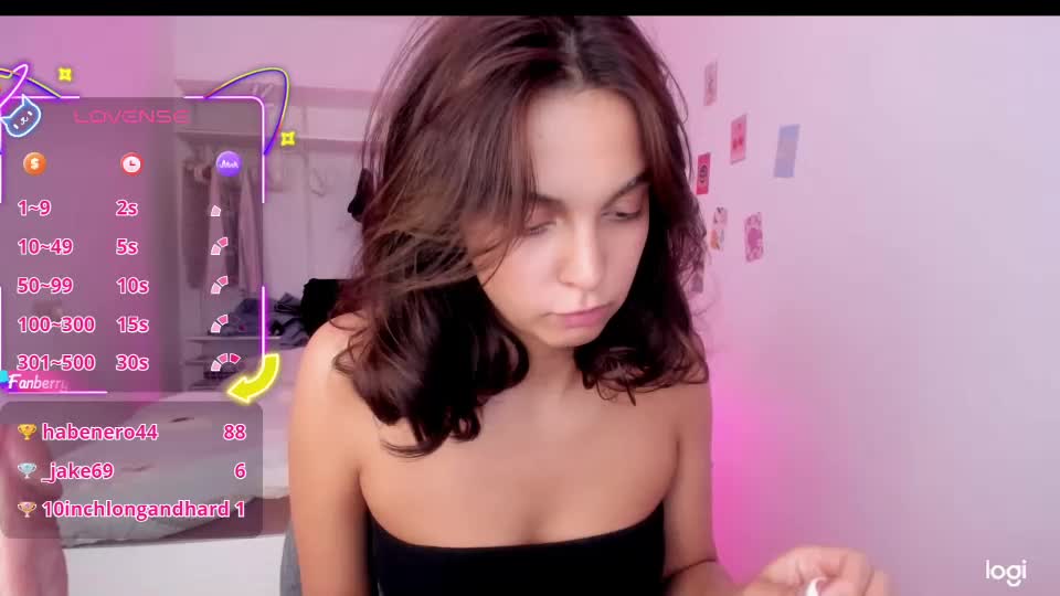 roshelle_xxx Adult Chat August 29, 2025