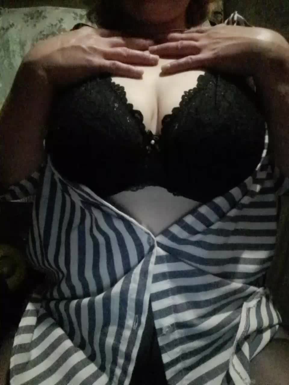 Iriska2025 Adult Chat August 29, 2025