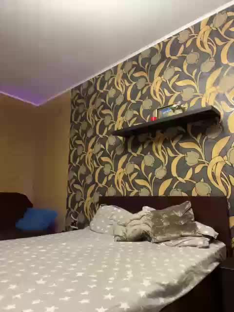 LouiseJenkin Adult Chat August 29, 2025