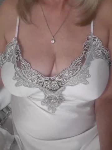 SexiestJess45 Adult Chat August 29, 2025