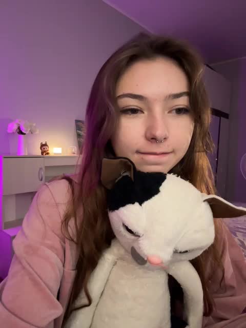 ShyAlya Adult Chat August 29, 2025