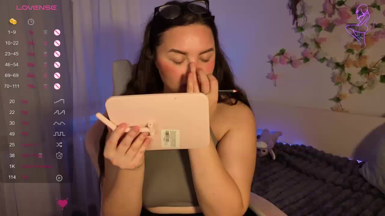 MiraSevan999 Adult Chat August 29, 2025