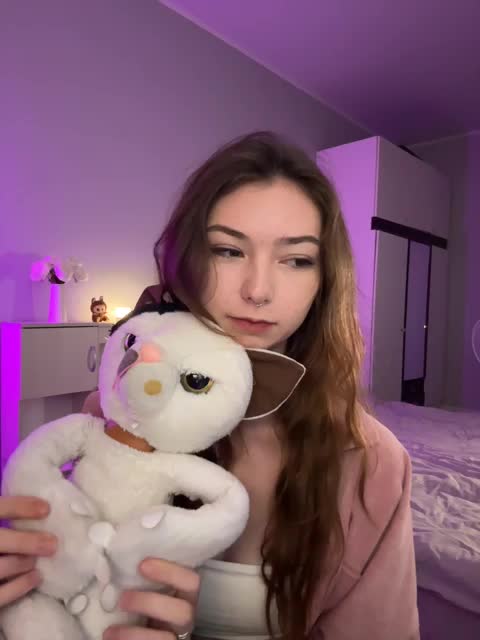 ShyAlya Adult Chat August 29, 2025