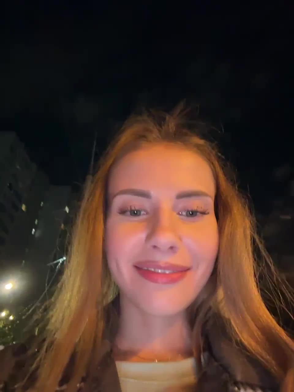 VikkiExtraCheese Adult Chat August 29, 2025