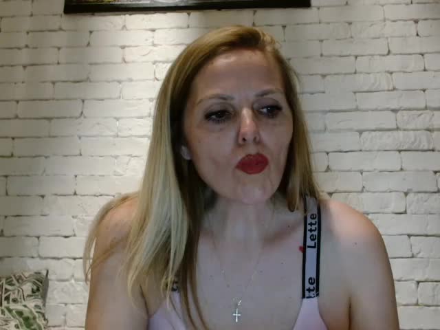 AngelAlone Adult Chat August 29, 2025