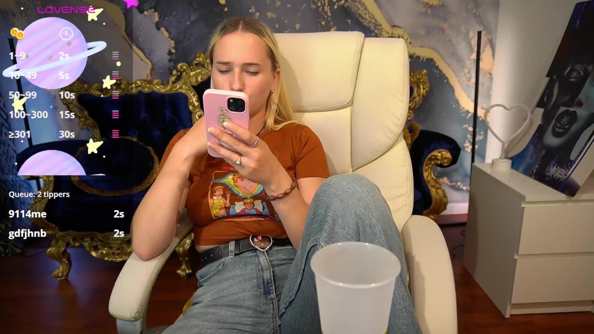 LilElfie Adult Chat August 29, 2025