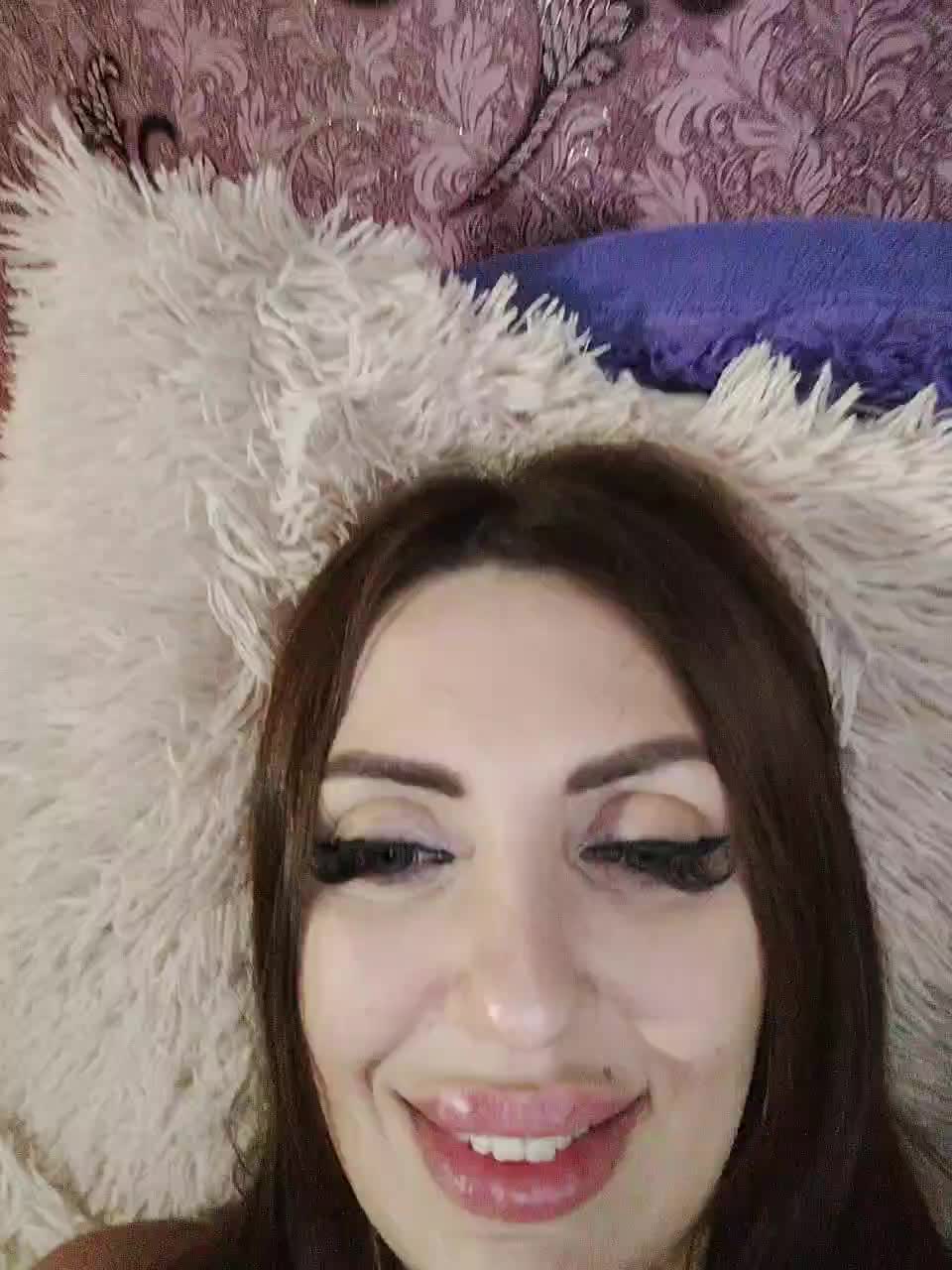 SexyKitty75-1 Adult Chat August 29, 2025