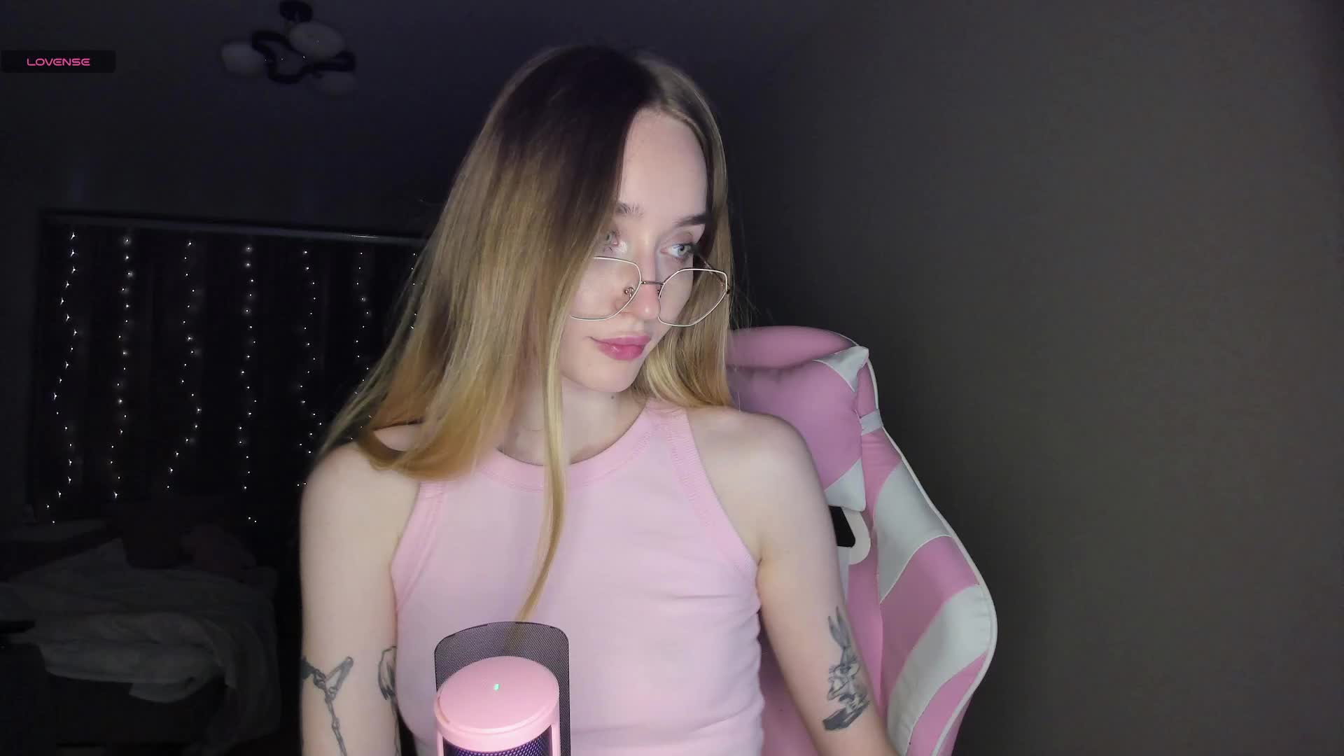 Polikinesis Adult Chat August 29, 2025