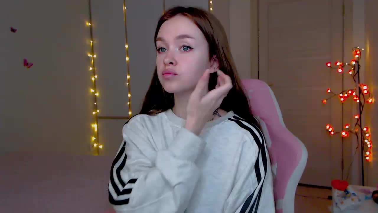 NaughtyMable Adult Chat August 29, 2025