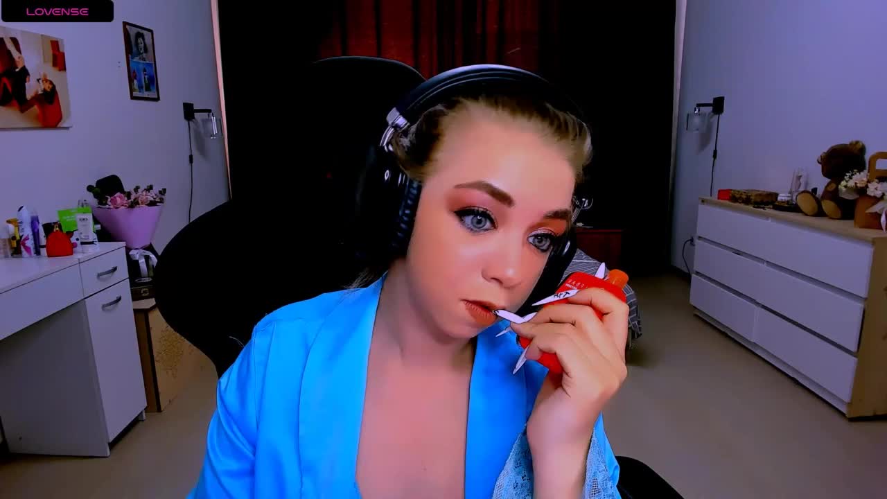 BabyNicole Adult Chat August 29, 2025