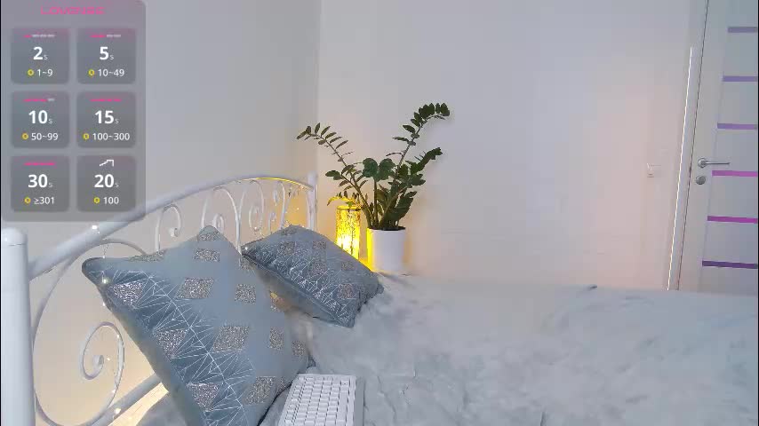 _noell_ Adult Chat August 28, 2025