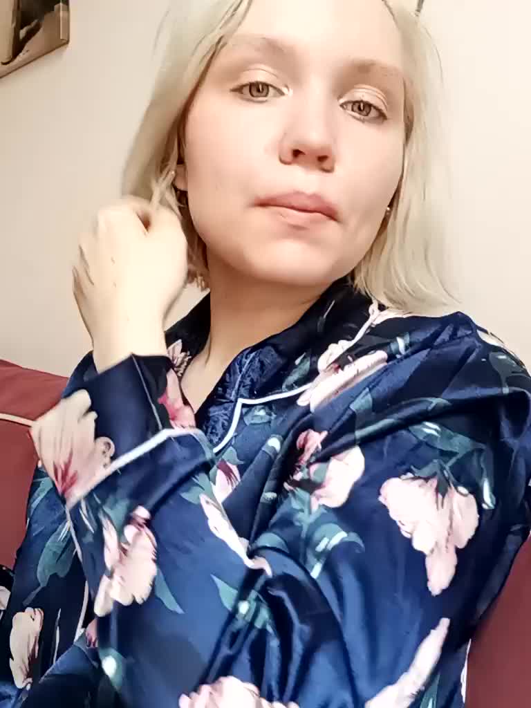 LadyAnny Adult Chat August 29, 2025