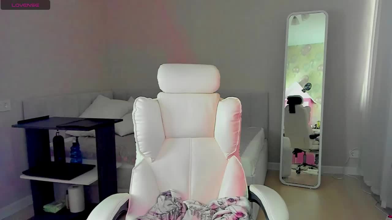 ReneYolker Adult Chat August 29, 2025