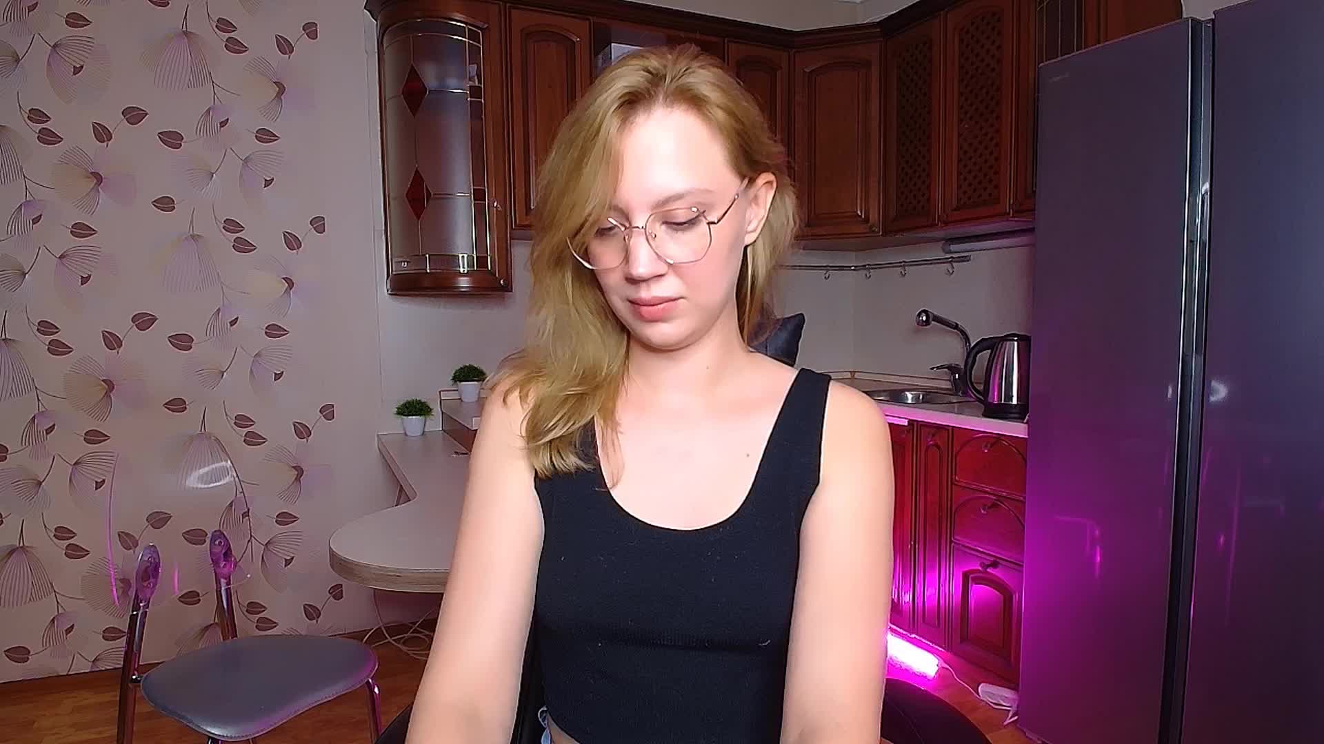 Nadins Adult Chat August 29, 2025