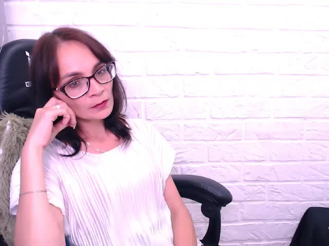 DarkOpiumX Adult Chat August 30, 2025