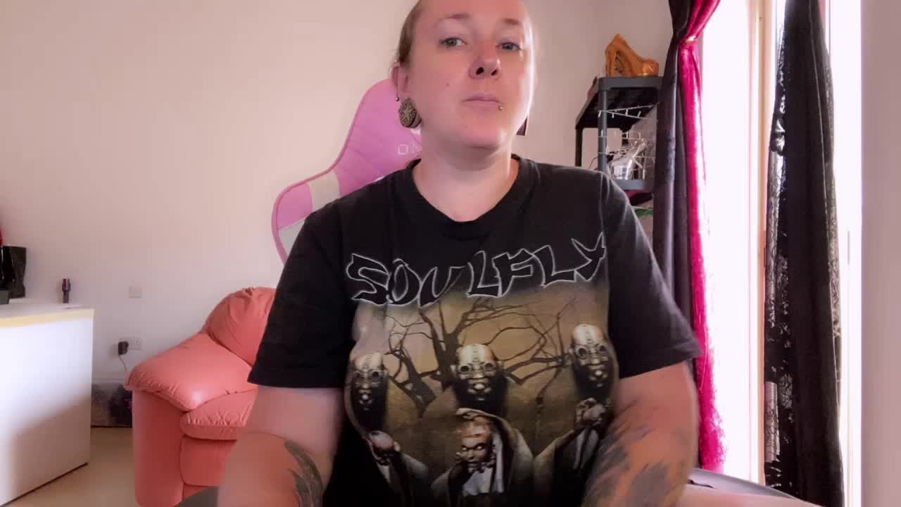 NylonQueen Adult Chat August 30, 2025