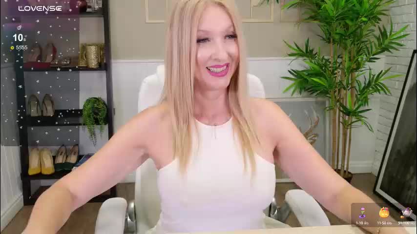 ladyleea Adult Chat August 29, 2025