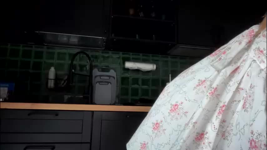 solar_bella Adult Chat August 29, 2025