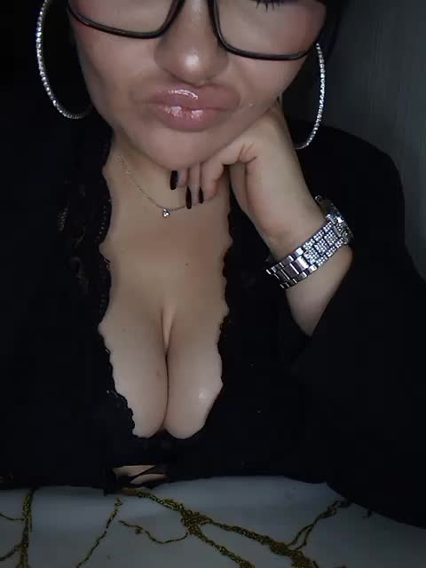 Brunetochkaaa Adult Chat August 30, 2025