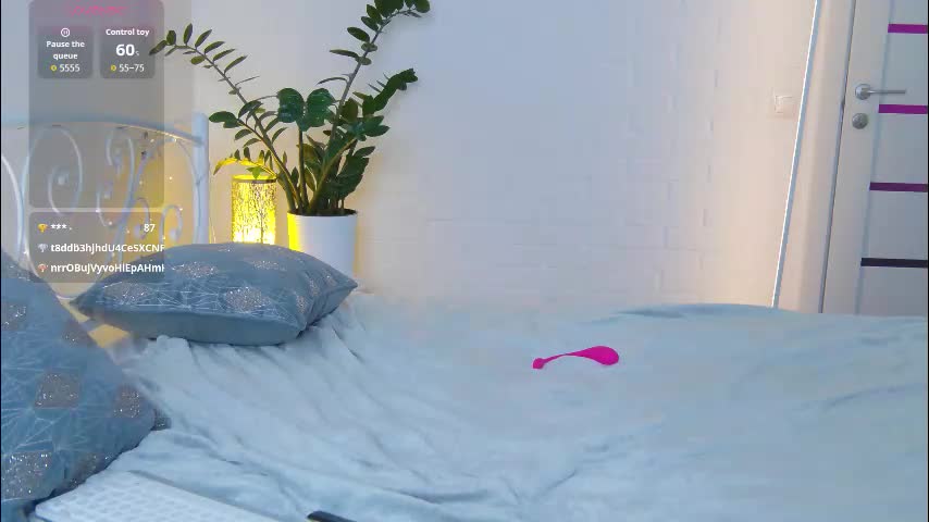 _noell_ Adult Chat August 30, 2025