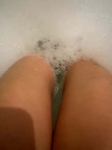 EsCe13 Adult Chat August 30, 2025