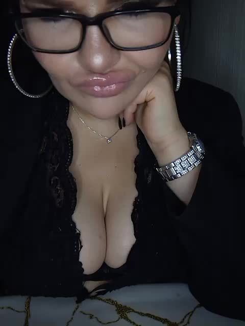 Brunetochkaaa Adult Chat August 30, 2025