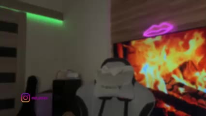 Sofi-Mi Adult Chat August 30, 2025