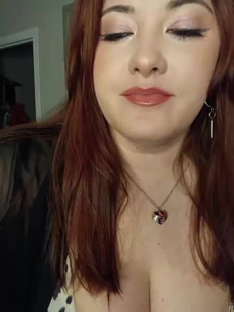 LaraMoon Adult Chat August 30, 2025