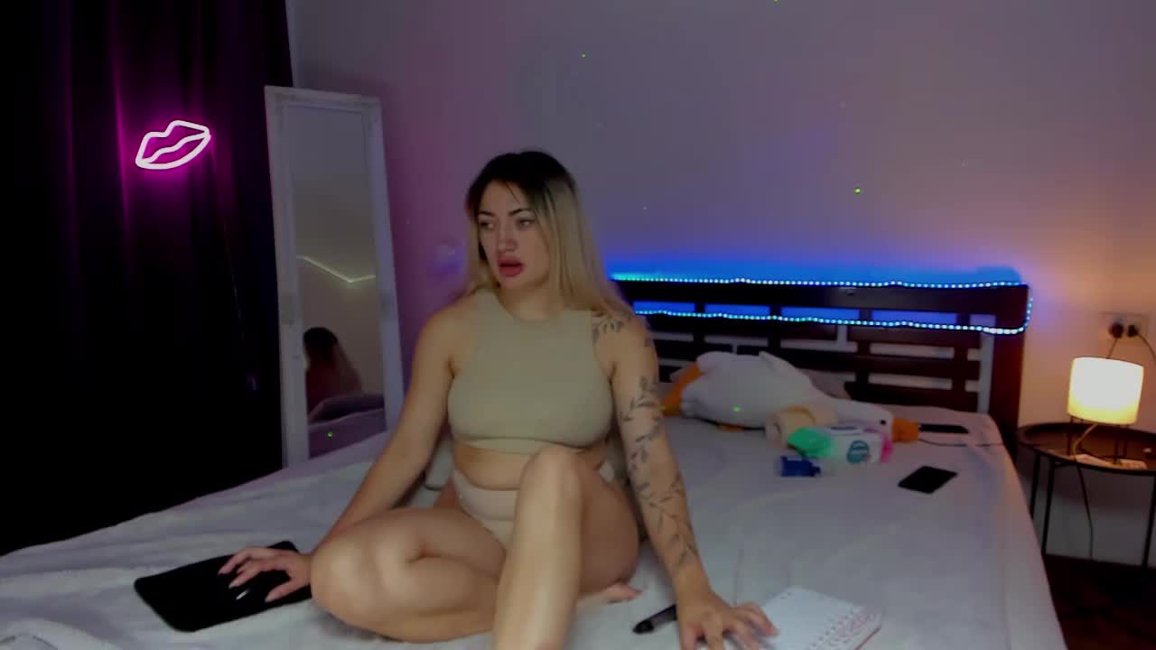 MikkiShows Adult Chat August 30, 2025