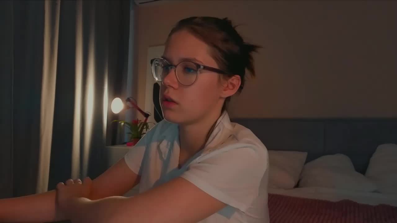 MiaLuw Adult Chat August 30, 2025