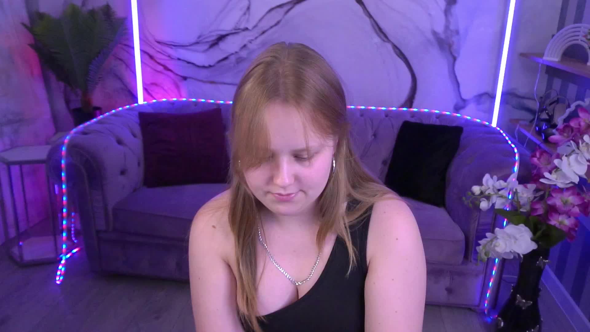 CrystallPaws Adult Chat August 30, 2025