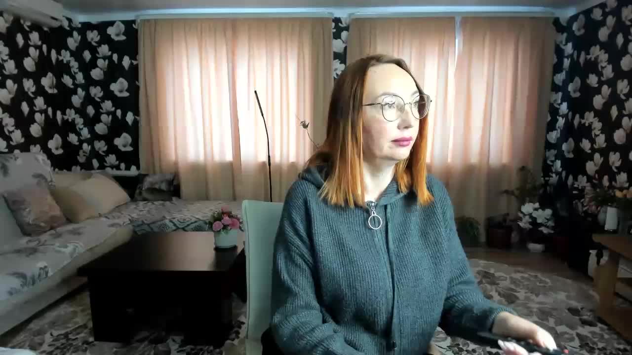 Pink-Lips Adult Chat August 30, 2025