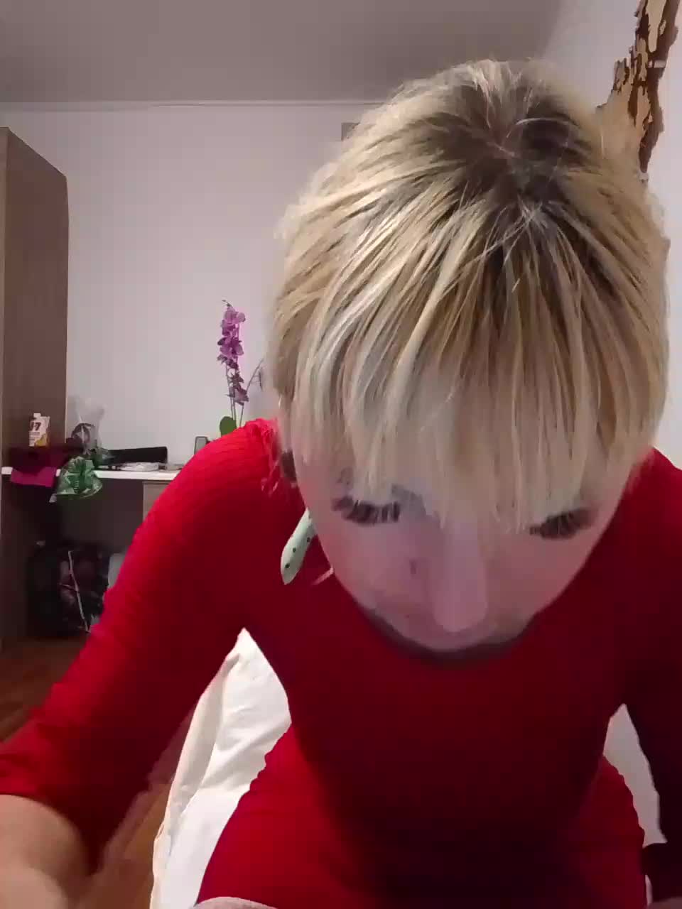 Lady_in_Red Adult Chat August 30, 2025