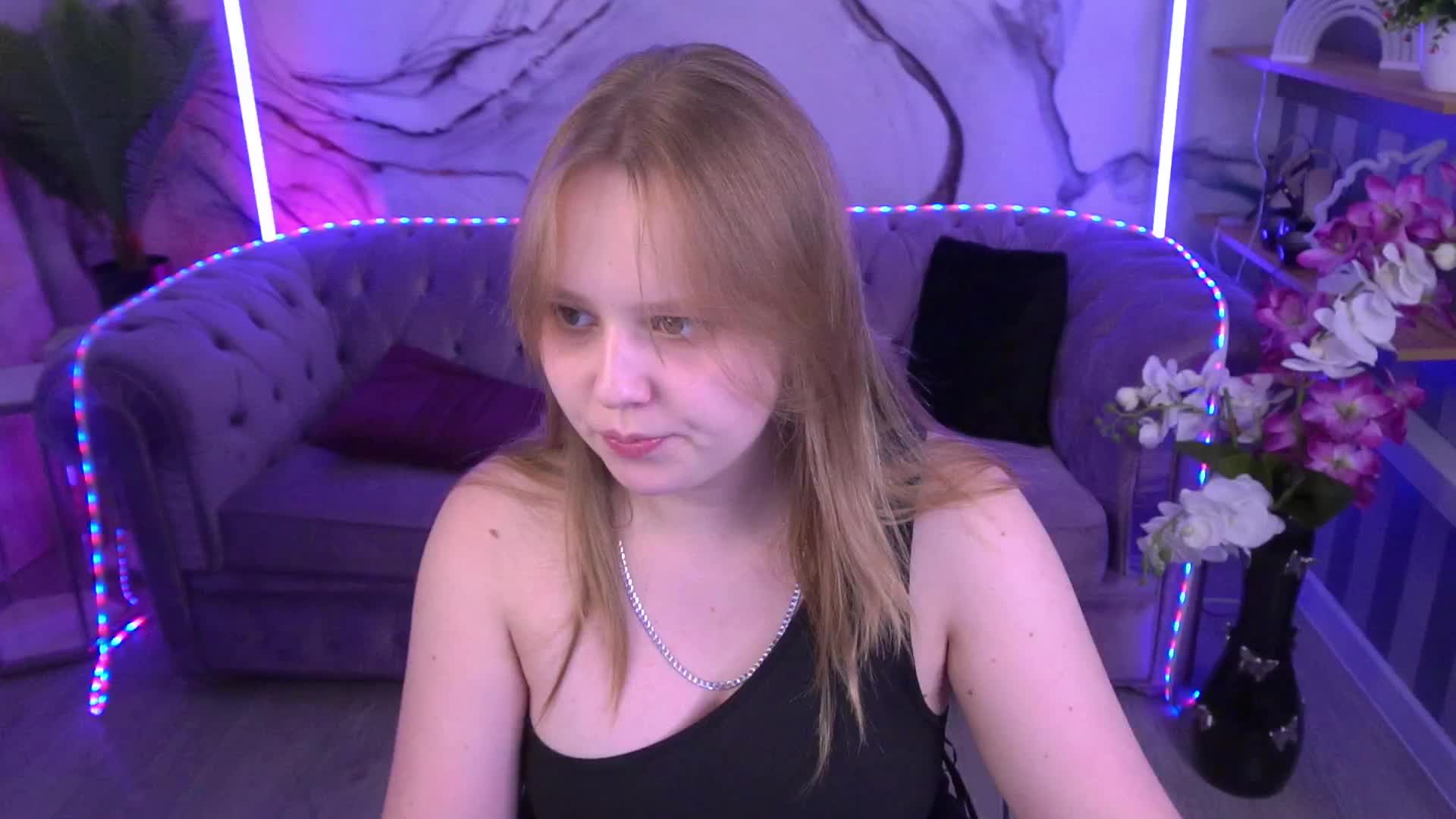 CrystallPaws Adult Chat August 30, 2025