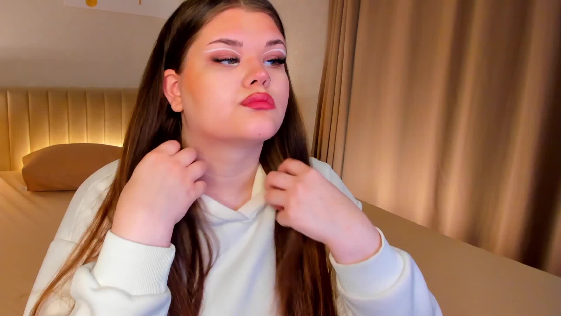 elle-one Adult Chat August 30, 2025