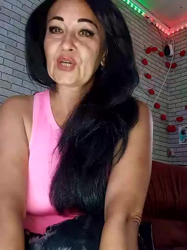 Lina-a-13 Adult Chat August 30, 2025